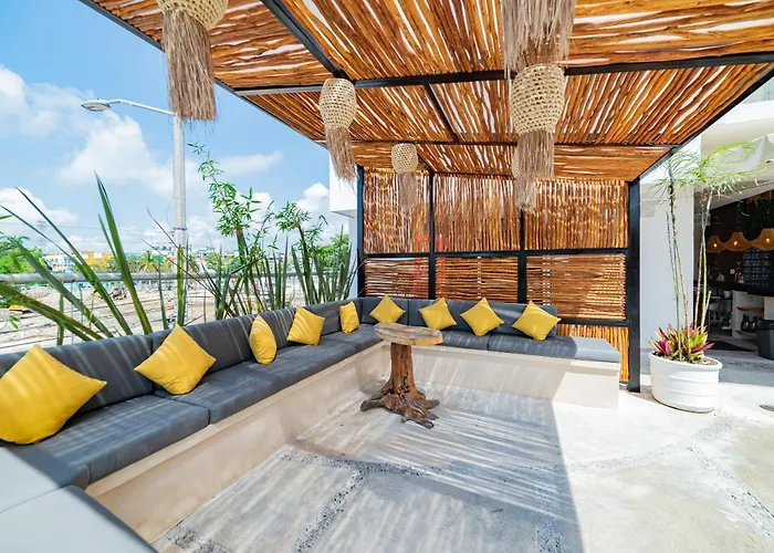 Cache Boutique - Adults Only 3*