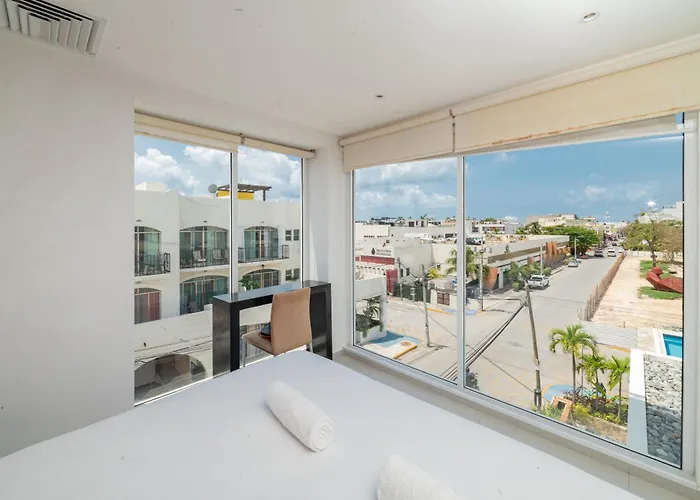 Cache Boutique - Adults Only 3*